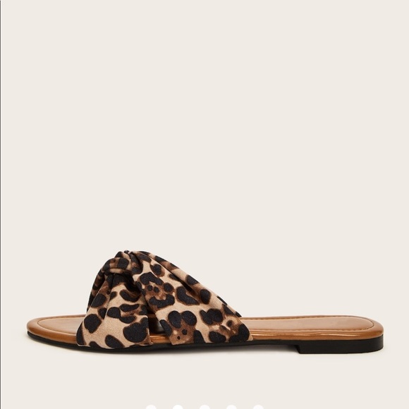 Leopard Print Slides - Picture 3 of 3